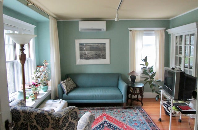 Colonial style home in Belmont, MA gets Mitsubishi ductless AC system.